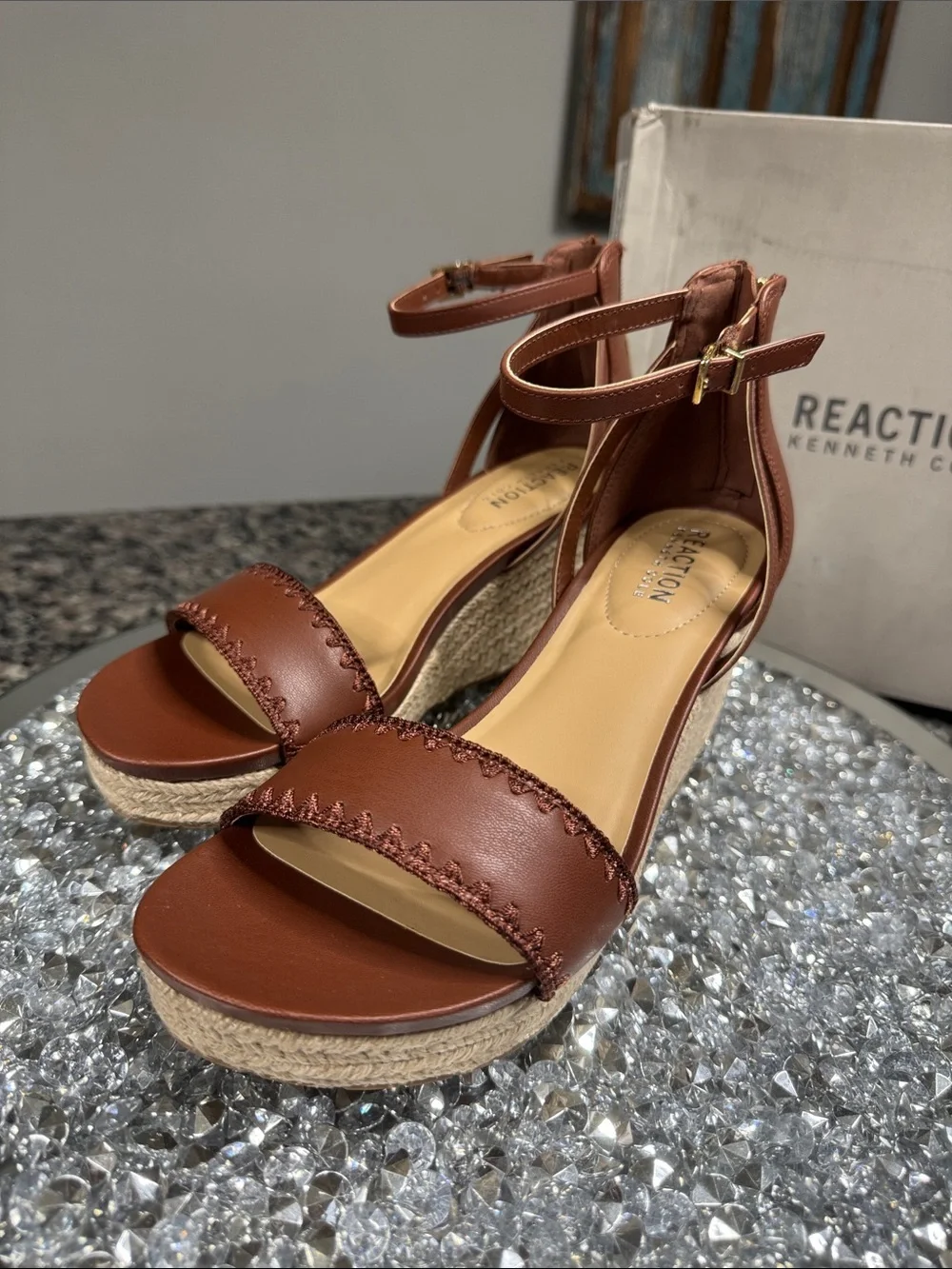 Kenneth Cole Reaction Colton Tan Brown Espadrille Wedge Sandals NEW 7.5